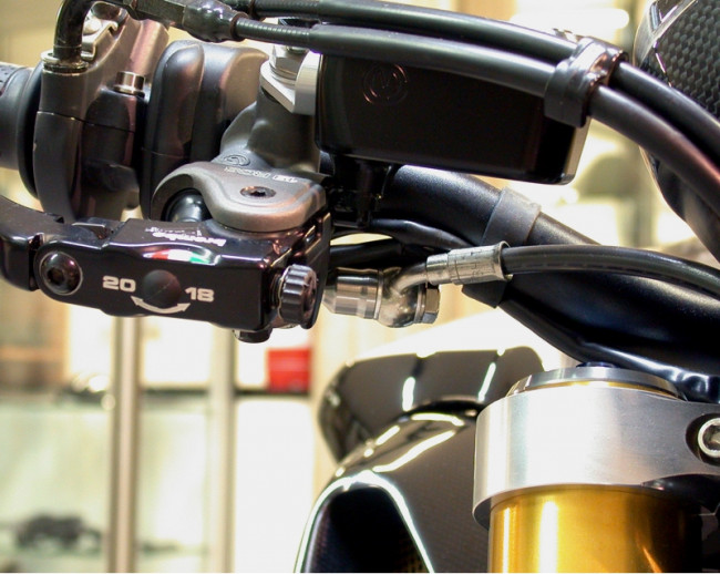 Motocorse Master Cylinder Line Adapter (Female Threaded Banjo Fitting